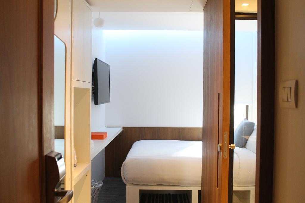 S Box Sukhumvit 3* Бангкок