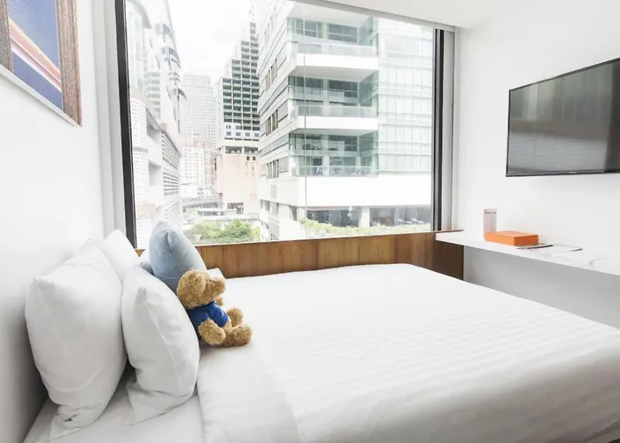 S Box Sukhumvit Hotel